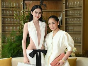 Pose Nagita Slavina Foto Bareng Bintang Thailand Davika Hoorne