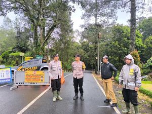 Akses Jalur Kota Batu-Mojokerto via Cangar Tutup Imbas Tanah Longsor