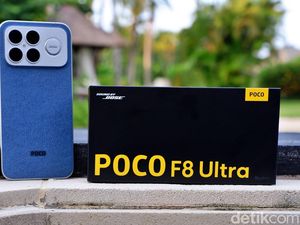 Unboxing Poco F8 Ultra Denim Blue, HP Gahar Punya Desain & Speaker Juara