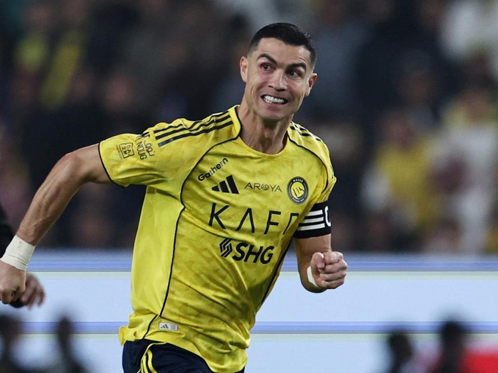 Soccer Football - Saudi Pro League - Al Nassr v Al Khaleej - Al Awwal Park, Riyadh, Saudi Arabia - November 23, 2025 Al Nassr's Cristiano Ronaldo scores their fourth goal REUTERS/Hamad I Mohammed     TPX IMAGES OF THE DAY