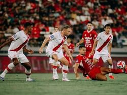 Johnny Jansen Buru Amunisi Asing Tambahan di Putaran Kedua