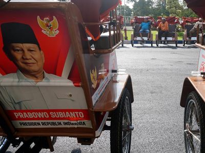 Tukang Becak Jombang Dapat Becak Listrik dari Prabowo, Ekonomi Warga Terbantu
