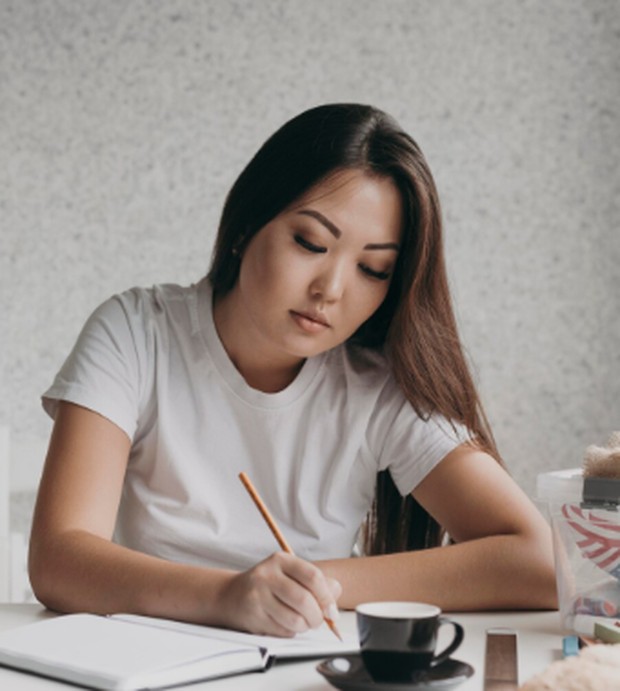 Ubah Pikiran Negatif jadi Sebuah Challenge/Foto: Freepik.com/Freepik Ubah Pikiran Negatif jadi Sebuah Challenge/Foto: Freepik.com/Freepik