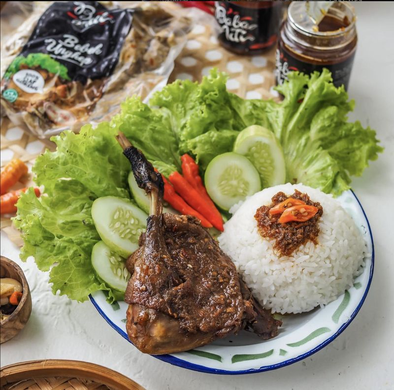 Catat! Ini 5 Tempat Makan Siang Enak di Pondok Kelapa, Menunya Bebek hingga Bakmi