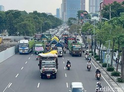 Demo Driver Truk di Surabaya, Begini Rekayasa Lalu Lintas