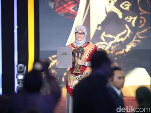 Tokoh Pemerataan Akses Digital Nasional, Fadhilah Mathar Raih Detikcom Awards 2025