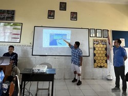 Guru Muda Asal Blitar Manfaatkan Gim Roblox Jadi Sarana Pembelajaran