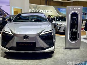 Pakai Setir Seperti Pesawat, Segini Harga Lexus RZ 500e di RI