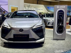 Pakai Setir Seperti Pesawat, Segini Harga Lexus RZ 500e di RI