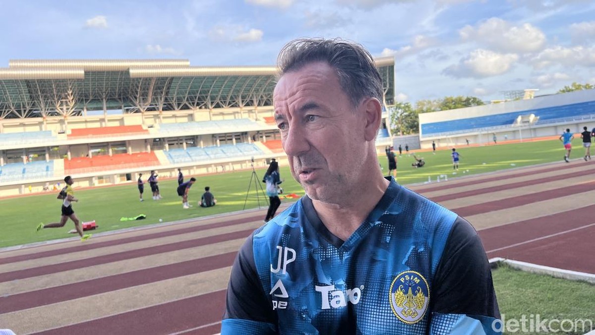 Jean-Paul van Gastel menegaskan PSIM Yogyakarta akan gaspol untuk mengamankan poin bertahan di Super League. (Foto: Serly Putri Jumbadi/detikJogja)
