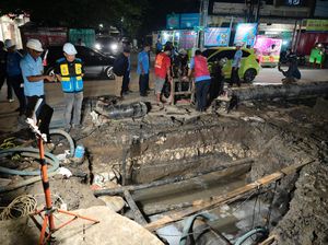 Dirut PDAM Makassar Pantau Percepatan Koneksi Pipa Pongtiku hingga Larut Malam