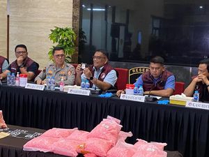 Ada Lencana Polri Palsu di Mobil Kurir Ekstasi Celaka di Tol Lampung