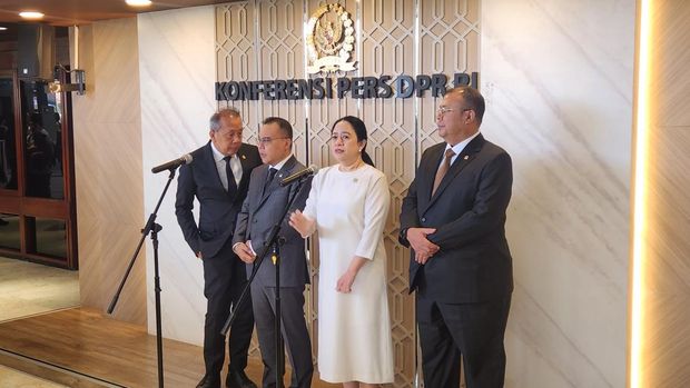 Puan Maharani (kedua dari kanan)-(Adrial/detikcom)