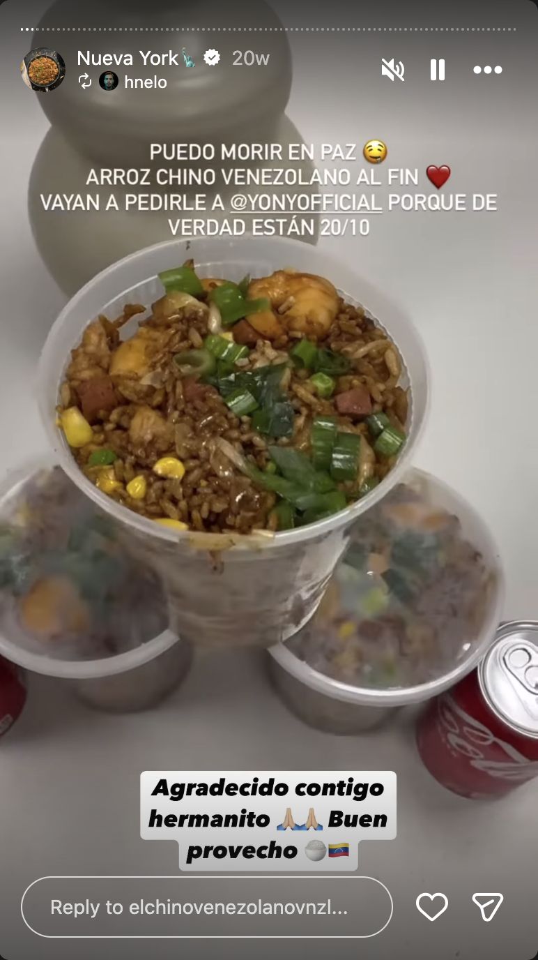 Viral! Anak Muda Jualan Nasi Goreng di New York pakai Bagasi Mobil