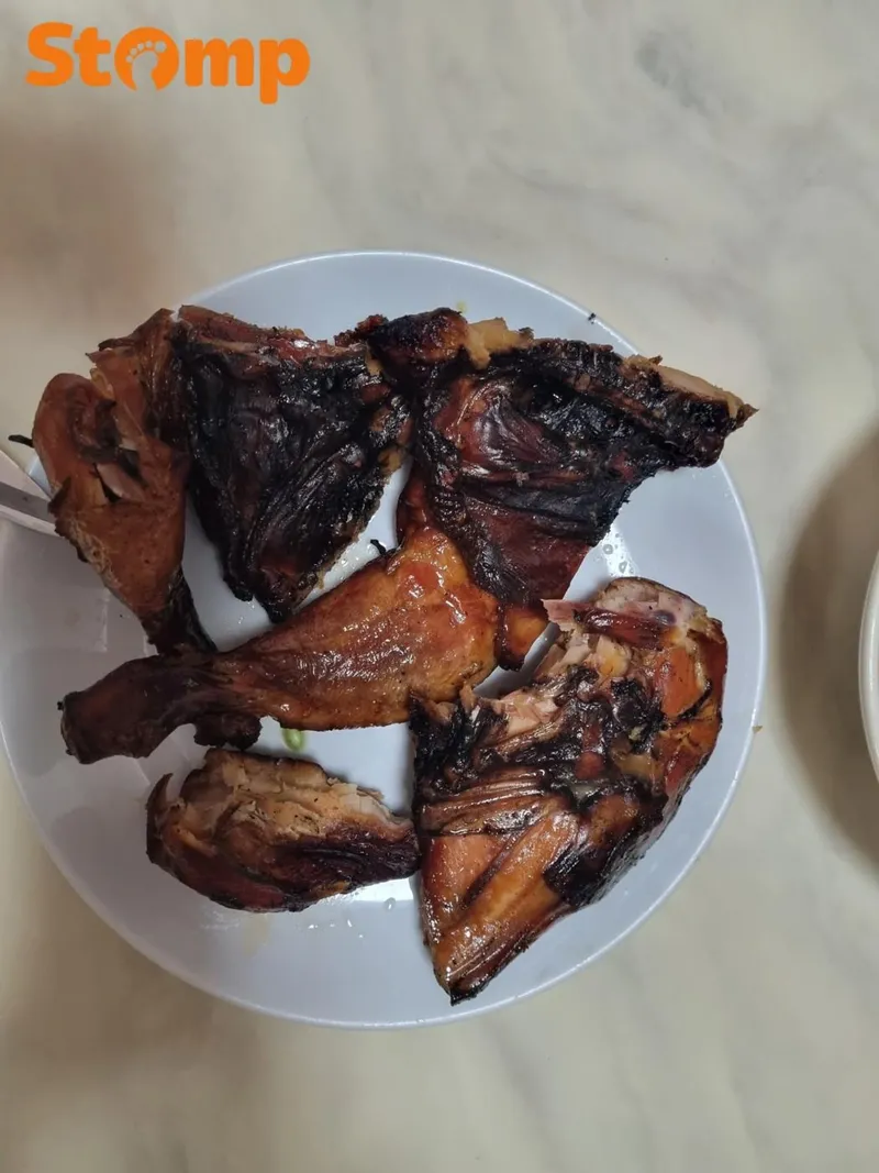 Zonk! Pesanan Ayam BBQ Rp 200.000 Teksturnya Sekeras Batu