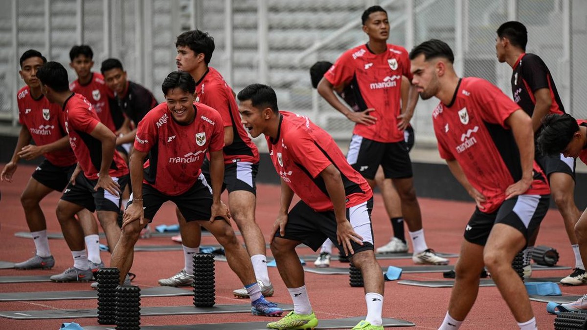 Sesi latihan Timnas Indonesia U-22. Foto: ANTARA FOTO/Fauzan