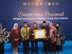 Kantongi Penghargaan dari BKKBN, Al Haris: Perkuat Validitas Data Keluarga