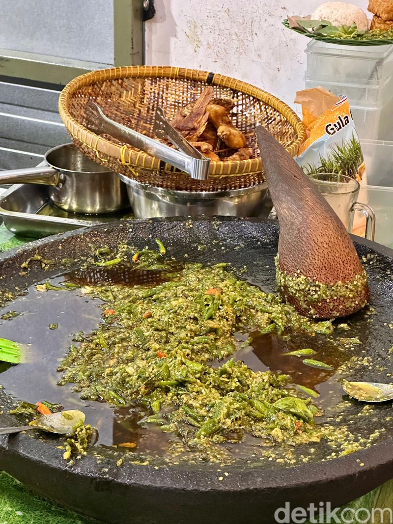 Jukut Goreng Samali milik Epy Kusnandar Jukut Goreng Samali milik Epy Kusnandar