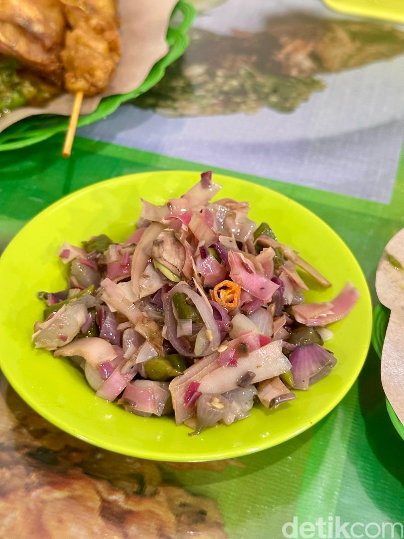 Jukut Goreng Samali milik Epy Kusnandar Jukut Goreng Samali milik Epy Kusnandar