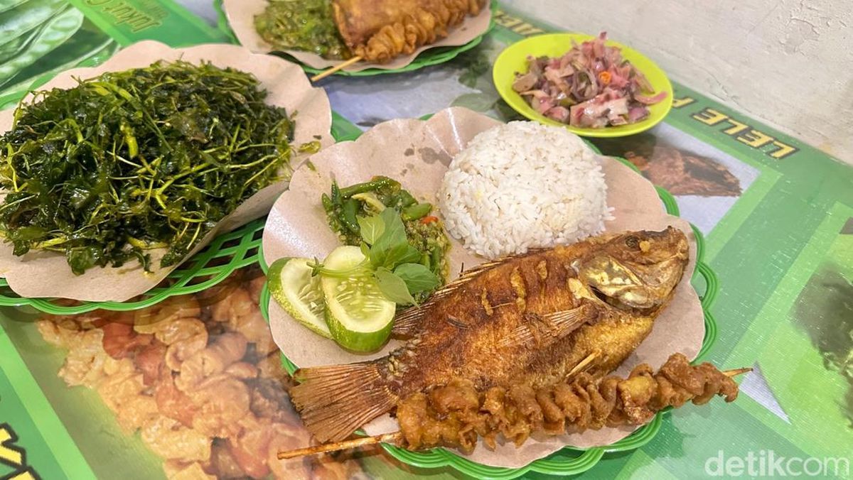 Jukut Goreng Samali: Nasi Jukut ala Epy Kusnandar yang Sedap Pakai Sambal Ijo