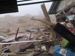 Jalinsum Penghubung Pakkat-Dolok Sanggul Humbahas Putus Total Akibat Banjir