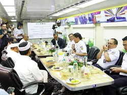 Pemprov Jabar-KAI Teken Kerja Sama: Kereta Jakarta-Bandung Cuma 1 Jam