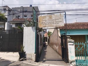 Viral Siswa SD Tunggu 5 Jam Demi Sambut Walkot Farhan, Ini Kata Disdik