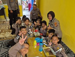 SPPG Polres Inhu Distribusikan MBG Aman dan Berkualitas ke 1.495 Siswa