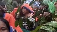 Cerita Pemuda Selamatkan Puluhan Warga Terjebak di Hutan Tapteng Saat Banjir