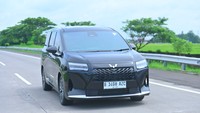 Penjualan Mobil PHEV Awal Tahun: Darion Laku Berapa?