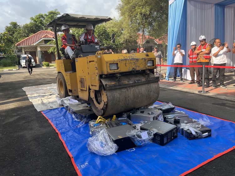 Komdigi Sikat Puluhan Perangkat Telekomunikasi Ilegal, Amankan Frekuensi di Jogja-Jateng