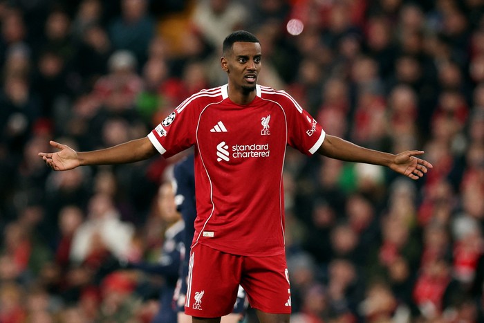 Soccer Football - UEFA Champions League - Liverpool v PSV Eindhoven - Anfield, Liverpool, Britain - November 26, 2025 Liverpool's Alexander Isak reacts REUTERS/Phil Noble