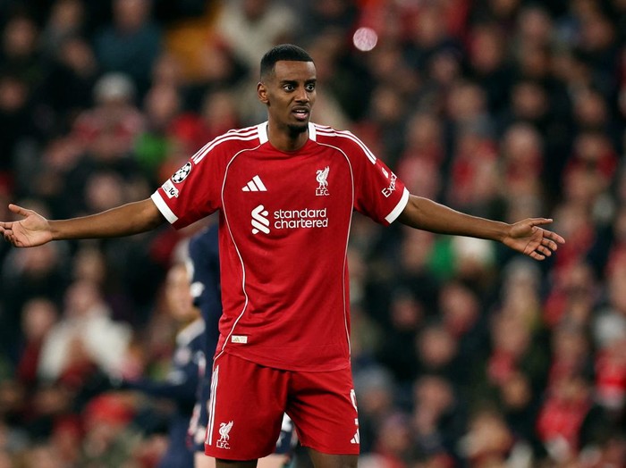 Soccer Football - UEFA Champions League - Liverpool v PSV Eindhoven - Anfield, Liverpool, Britain - November 26, 2025 Liverpool's Alexander Isak reacts REUTERS/Phil Noble