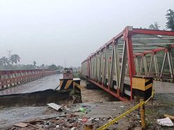 Video: Suasana Pemakaman Massal Korban Banjir dan Tanah Longsor di Sumut