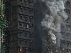 Hong Kong Luncurkan Penyelidikan Kriminal Atas Kebakaran Apartemen