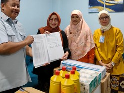 Fraksi PKS Kota Bogor Salurkan Alkes & Obat-obatan ke RSUD Kota Bogor
