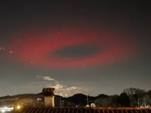 Lingkaran Merah Mirip UFO yang Bikin Heboh