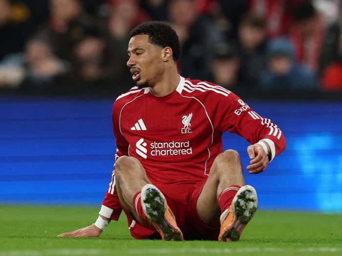Soccer Football - UEFA Champions League - Liverpool v PSV Eindhoven - Anfield, Liverpool, Britain - November 26, 2025 Liverpool's Hugo Ekitike reacts REUTERS/Phil Noble