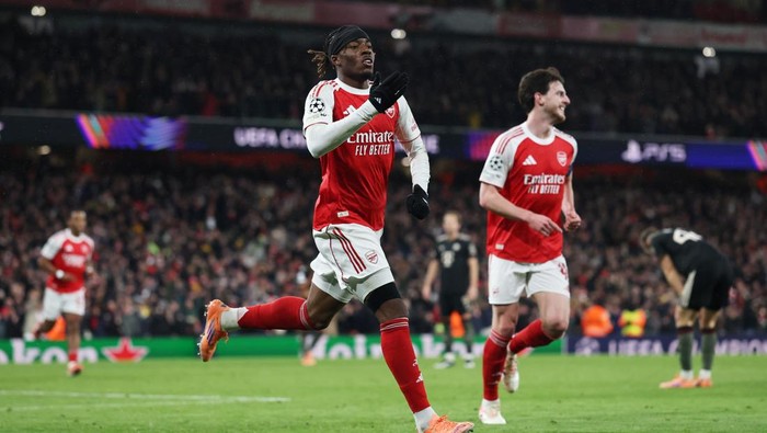 LONDON, ENGLAND - NOVEMBER 26: Noni Madueke of Arsenal celebrates scoring his teams second goal during the UEFA Champions League 2025/26 League Phase MD5 match between Arsenal FC and FC Bayern München at Arsenal Stadium on November 26, 2025 in London, England. (Photo by Richard Heathcote/Getty Images)