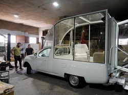 Mobil Paus Fransiskus Diubah Jadi Klinik Keliling untuk Rawat Anak Gaza