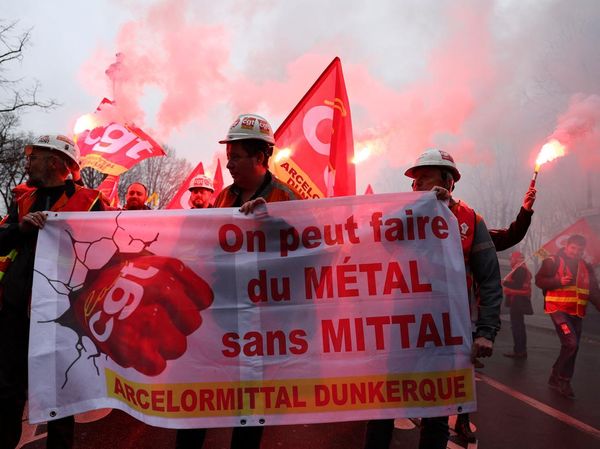 Pekerja ArcelorMittal Turun ke Jalan, Desak Nasionalisasi Pabrik Baja di Paris