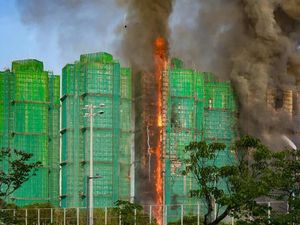 Terungkap! Ini Biang Kerok Kebakaran Terbesar Hong Kong dalam 30 Tahun