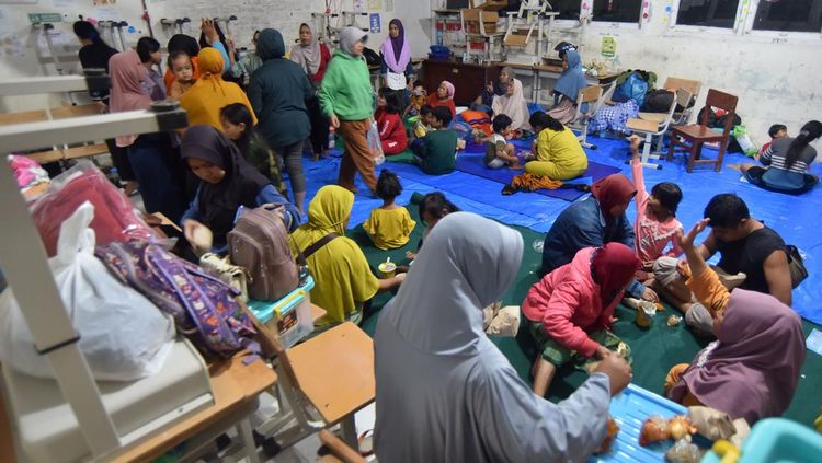 Komisi X DPR Dorong Keringanan UKT & Bantuan Akademik Mahasiswa Terdampak Bencana