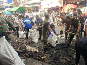 Puing-puing Kebakaran Pasar Menanga Karangasem Dibersihkan