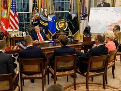 Uni Eropa Tahan Nafsu Trump Manfaafkan Aset Rusia yang Dibekukan