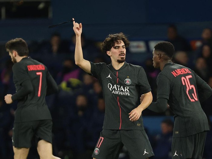 Paris, France - November 26: Vitinha of Paris Saint-Germain celebrates goal during the UEFA Champions League 2025/26 League Phase MD5 match between Paris Saint-Germain and Tottenham Hotspur at Parc des Princes on November 26, 2025 in Paris, France. (Photo by Tnani Badreddine/DeFodi Images/DeFodi via Getty Images)