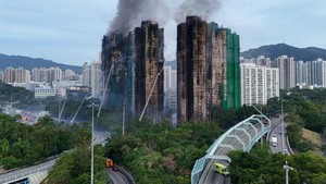 Video: Kebakaran Hong Kong Menelan 79 Nyawa, Termasuk Satu Petugas Pemadam