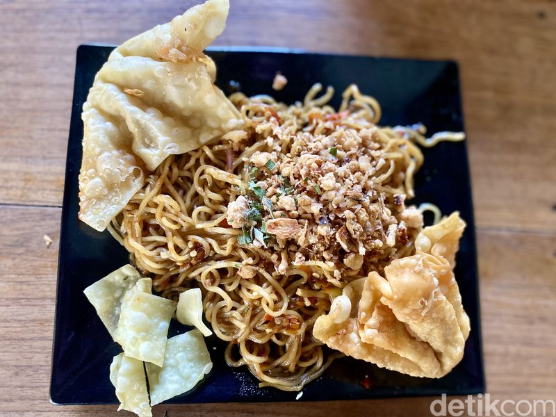 Adu Rasa 3 Mie Pedas Kekinian