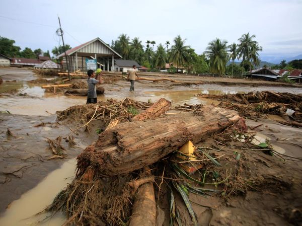Banjir Bandang di Pidie Lumpuhkan Akses dan Rusak Permukiman