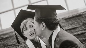 8 Foto Chika Jessica & Dwi Andhika Wisuda Bareng, Gandengan Mesra-Cium Pipi